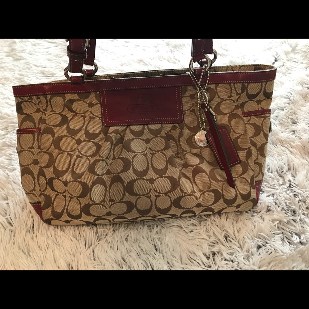 Coach maroon signature shoulder tote